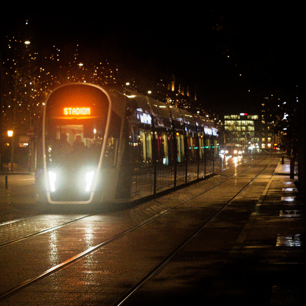 image: This is ‘
tram (ii) 4
’.