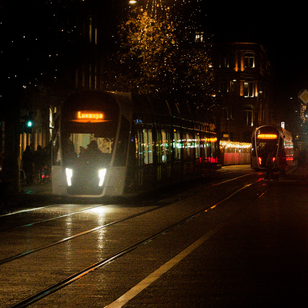 image: This is ‘
tram (iii) 5
’.
