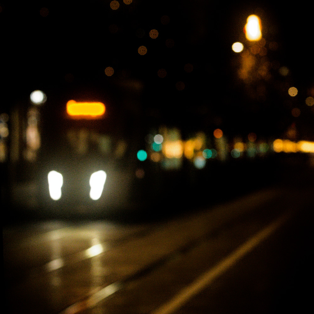 image: This is ‘
tram (iii) 6
’.