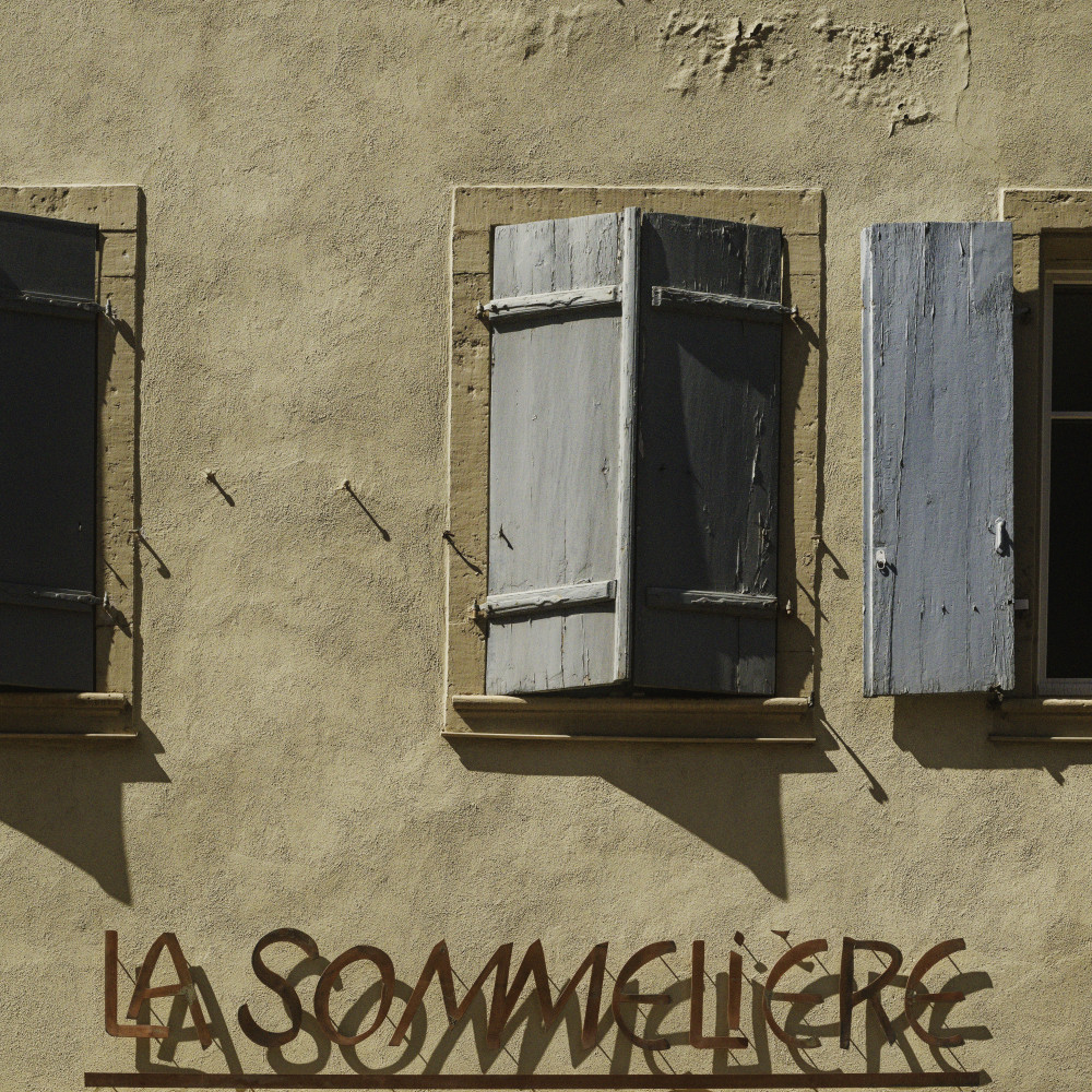 image: This is &lsquo;colmar (iii) 6&rsquo;.