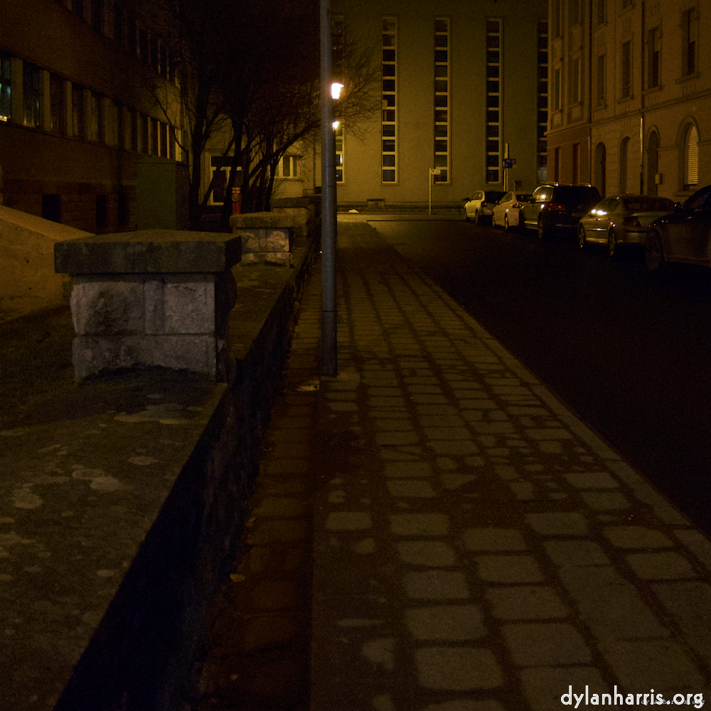 image: Heir ist ‘walking home … 8’.