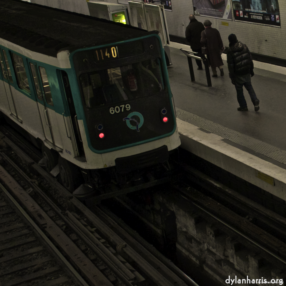 image: This is ‘metro (i) 8’.