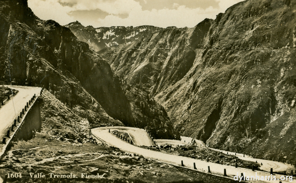 image: Postcard: Valle Tremola. Fiendo. [[ Gotthard - Airolo Road descending into the Tremola Valley. There are 42 Hairpin bends between Gotthard and Airolo. ]]