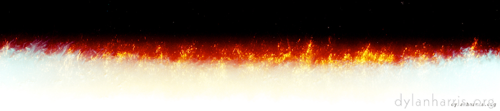 image: Voici ‘feu (viii) 4 snowfire’.