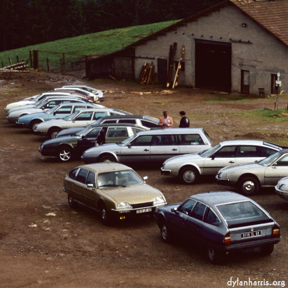 image: Heir ist ‘citroën (xx) 2’.